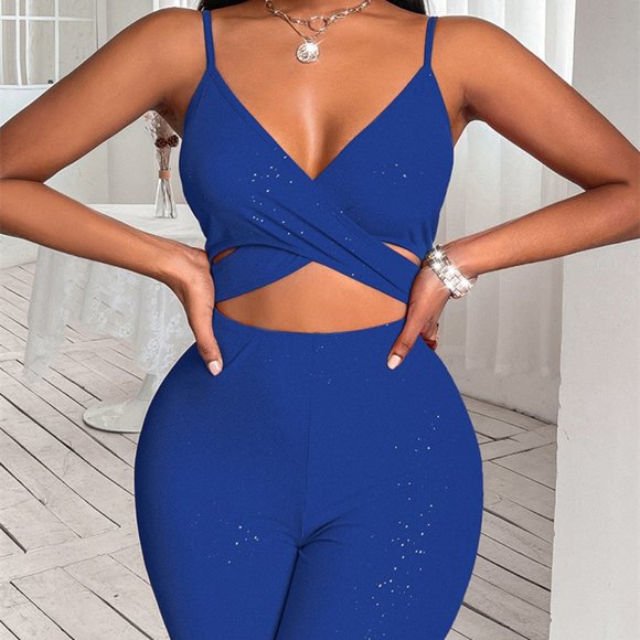 Women's Solid Color Yoga-ready Crossover Crop Cutout Jumpsuit Short Tights - Picture 1 of 2